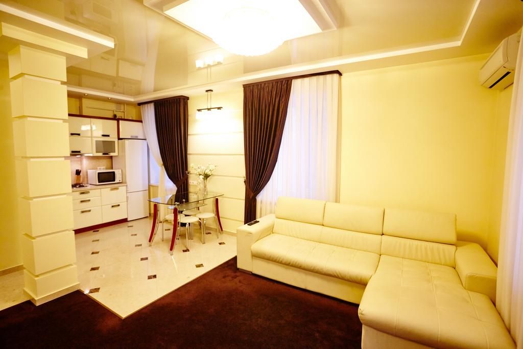 Ultra Central Park Apartments تشيسيناو الغرفة الصورة