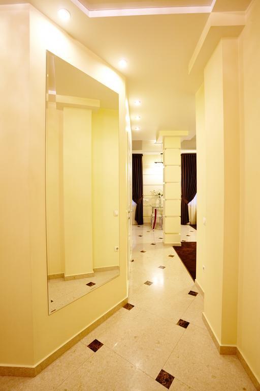 Ultra Central Park Apartments تشيسيناو الغرفة الصورة