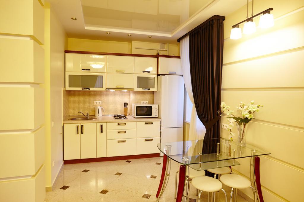Ultra Central Park Apartments تشيسيناو الغرفة الصورة